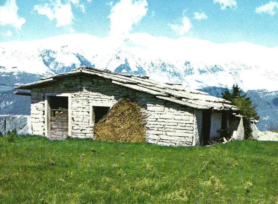 Panorama del Corno d'Aquilio in Lessinia, Sant'Anna d'Alfaedo